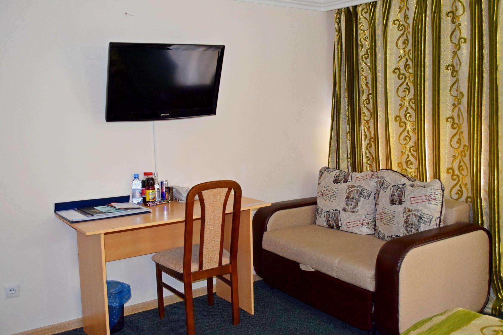 Bayterek Hotel Αστάνα Εξωτερικό φωτογραφία