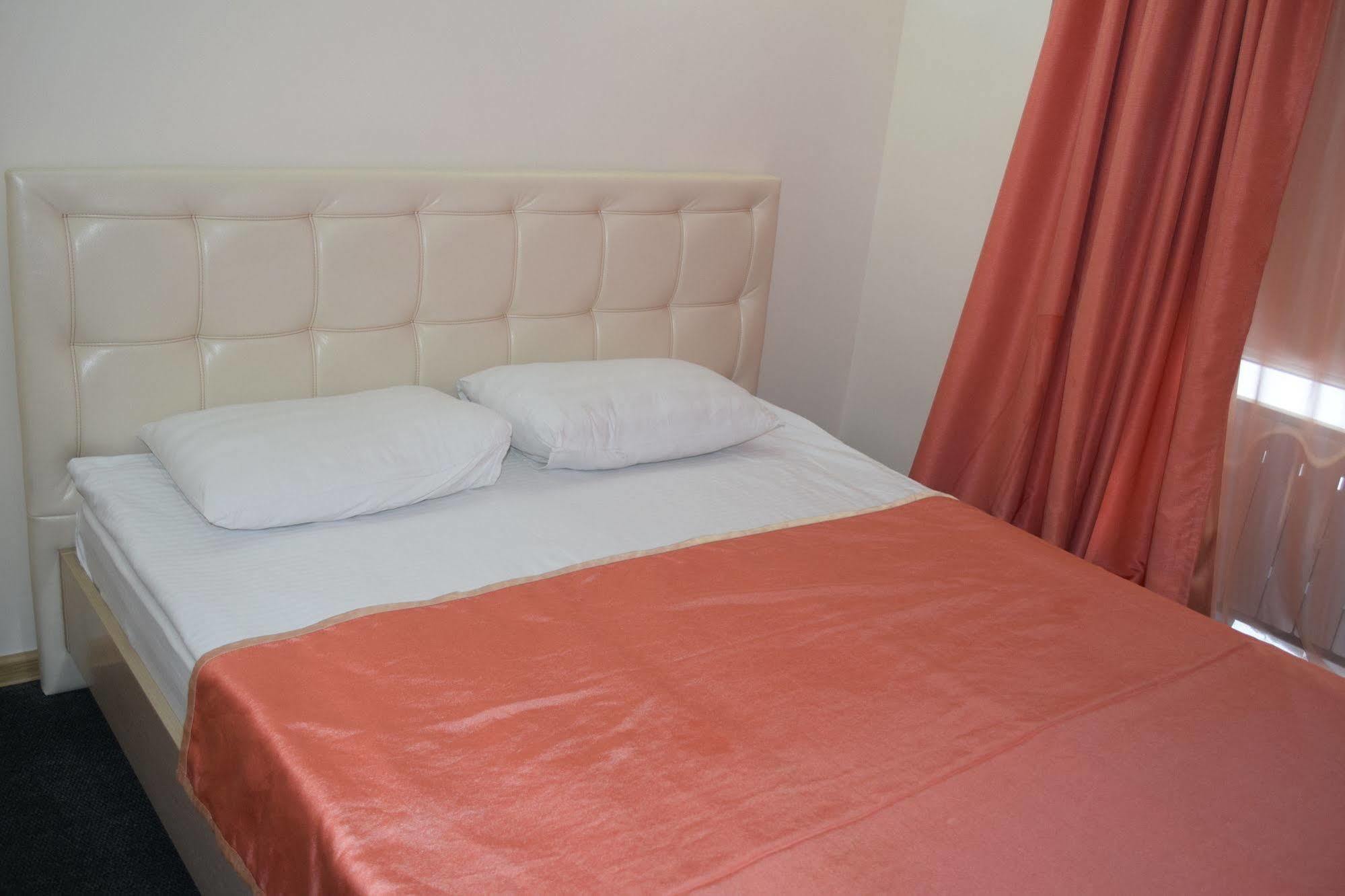 Bayterek Hotel Αστάνα Εξωτερικό φωτογραφία