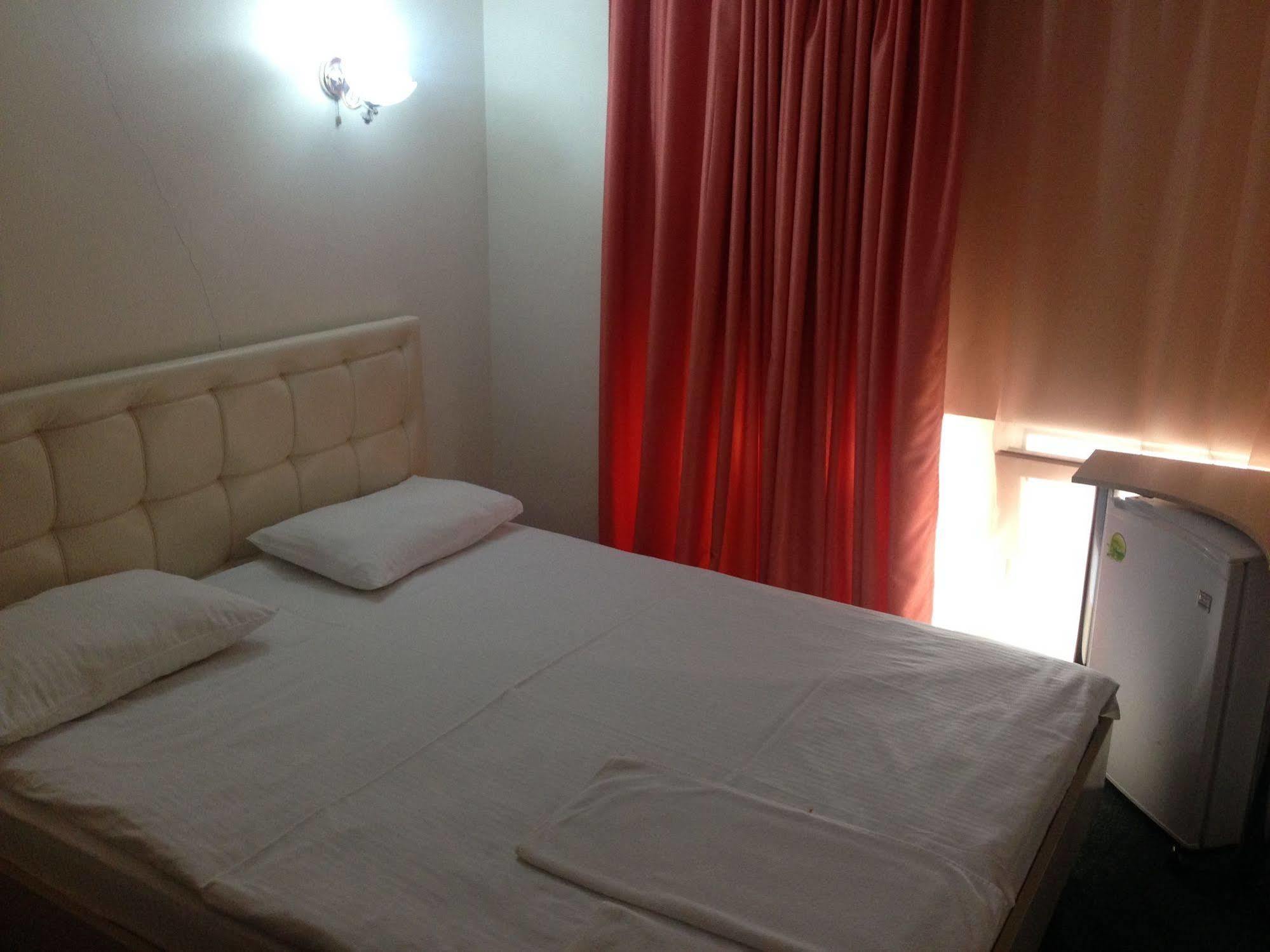 Bayterek Hotel Αστάνα Εξωτερικό φωτογραφία